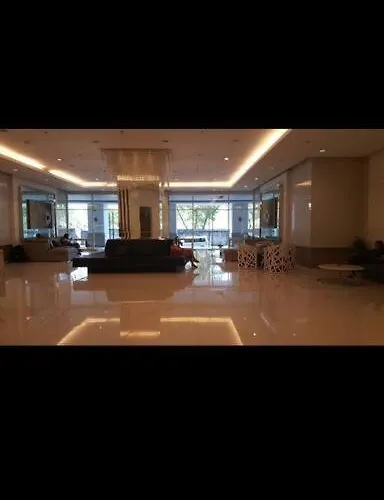 Apartment Eagle's Nest - Furnished 1br W/ Wifi Manila