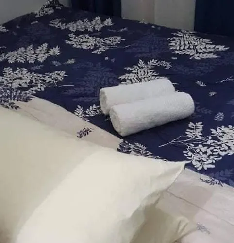 Apartment Eagle's Nest - Furnished 1br W/ Wifi Manila